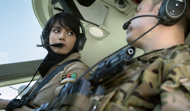 Afganistan'ın ilk kadın savaş pilotu iltica etti!
