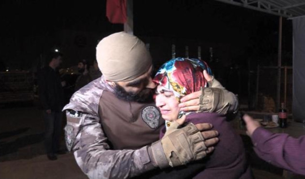 Afrin'e giden kahraman polisler yuvaya döndü...