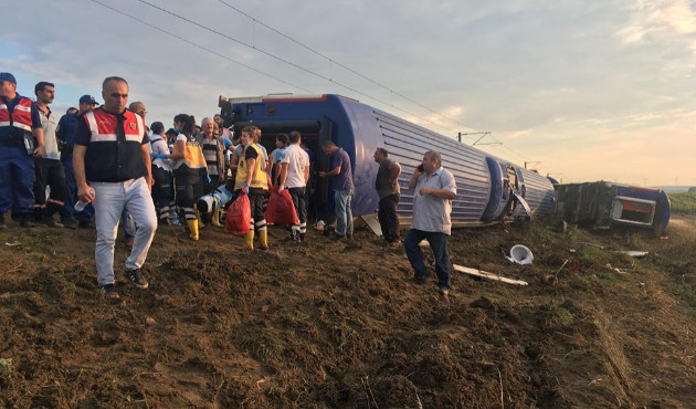 Ulaştırma Bakanlığı'ndan tren kazası açıklaması...