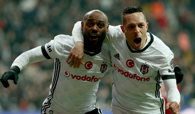 Maça saatler kala Beşiktaş'ta flaş gelişme!