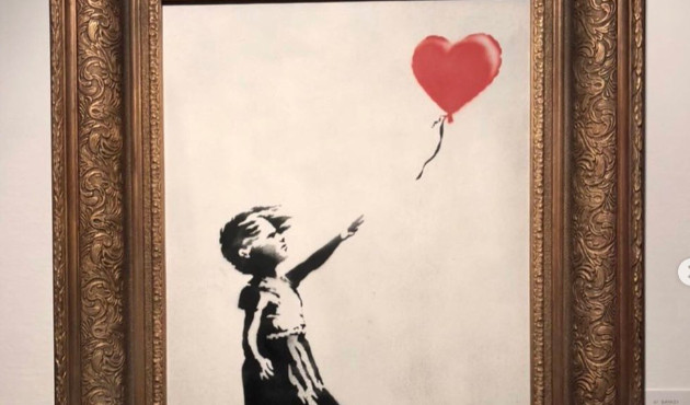 Banksy kimdir? Eseri neden parçalandı?