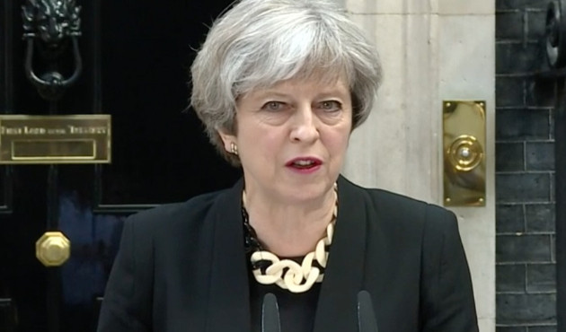 İngiltere başbakanı Theresa May siyaseti bırakıyor