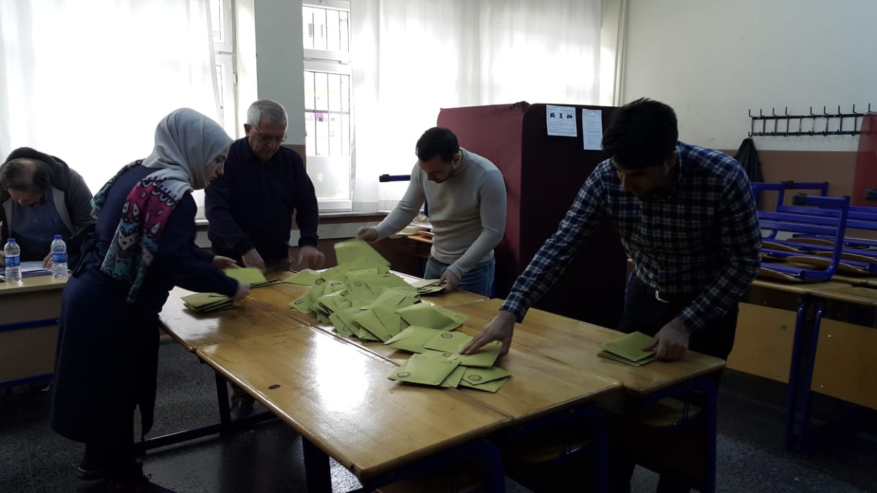 Ankara'nın 11 ilçesinde oylar yeniden sayılıyor!