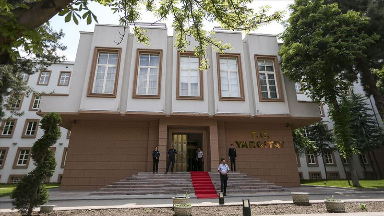 Eski Yargıtay Üyesi Mehmet Arı 13 yıl 9 ay hapis cezasına çarptırıldı!