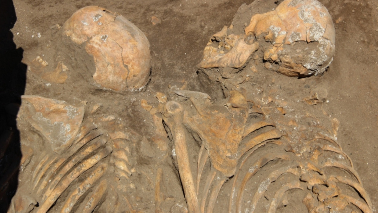 Eskişehir'de 5 bin yıllık insan iskeletleri bulundu!