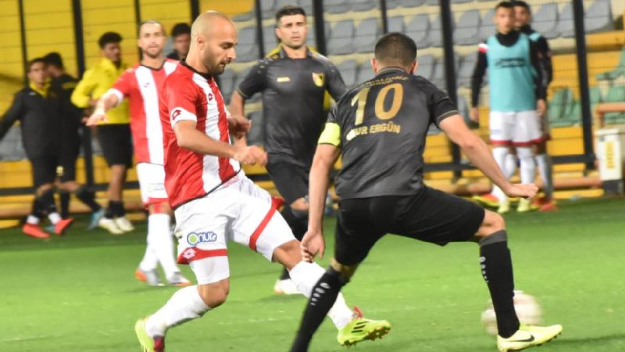 İstanbulspor ile Balıkesirspor 2-2 berabere kaldı!
