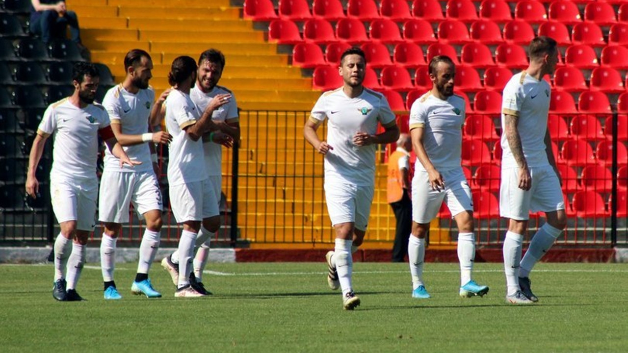 Karagümrük, Akhisarspor'a 3-2 yenildi!