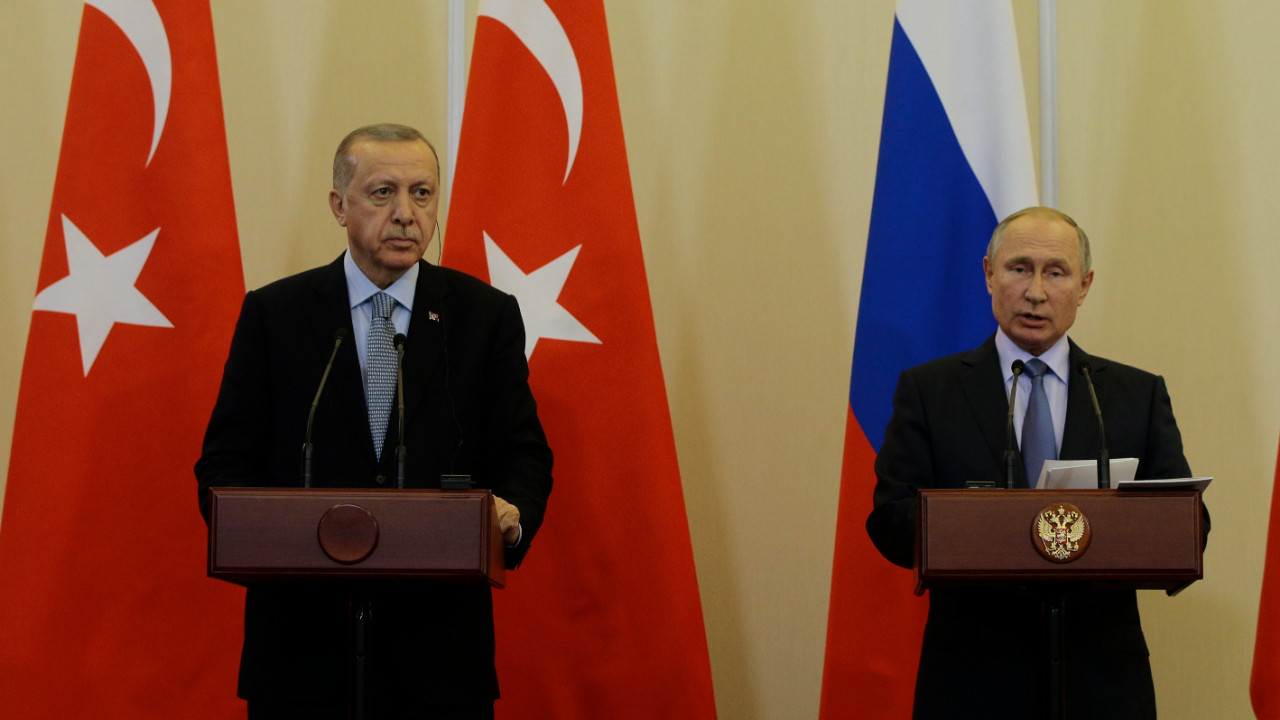 Erdoğan ile Putin Soçi'de baş başa ne konuştu?