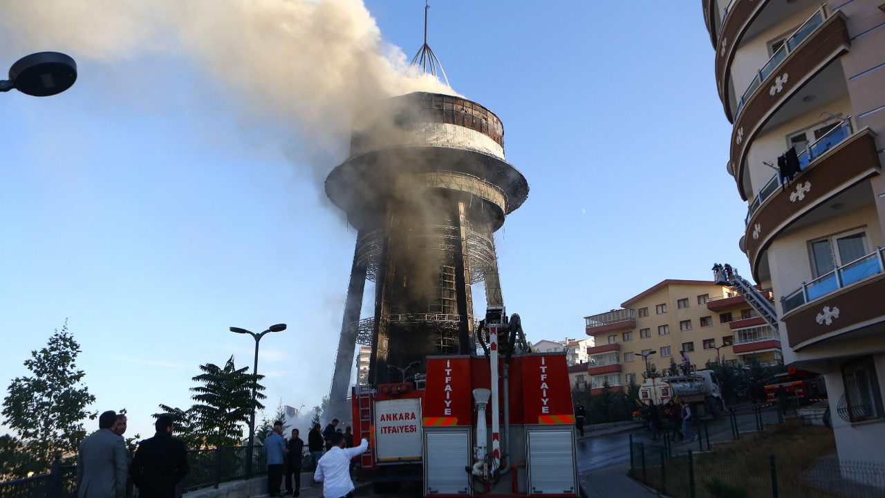 Ankara'da korkutan yangın: Felaketten dönüldü!