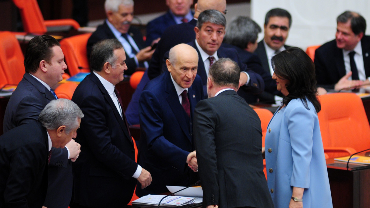 Meclis'te HDP-MHP yakınlaşması