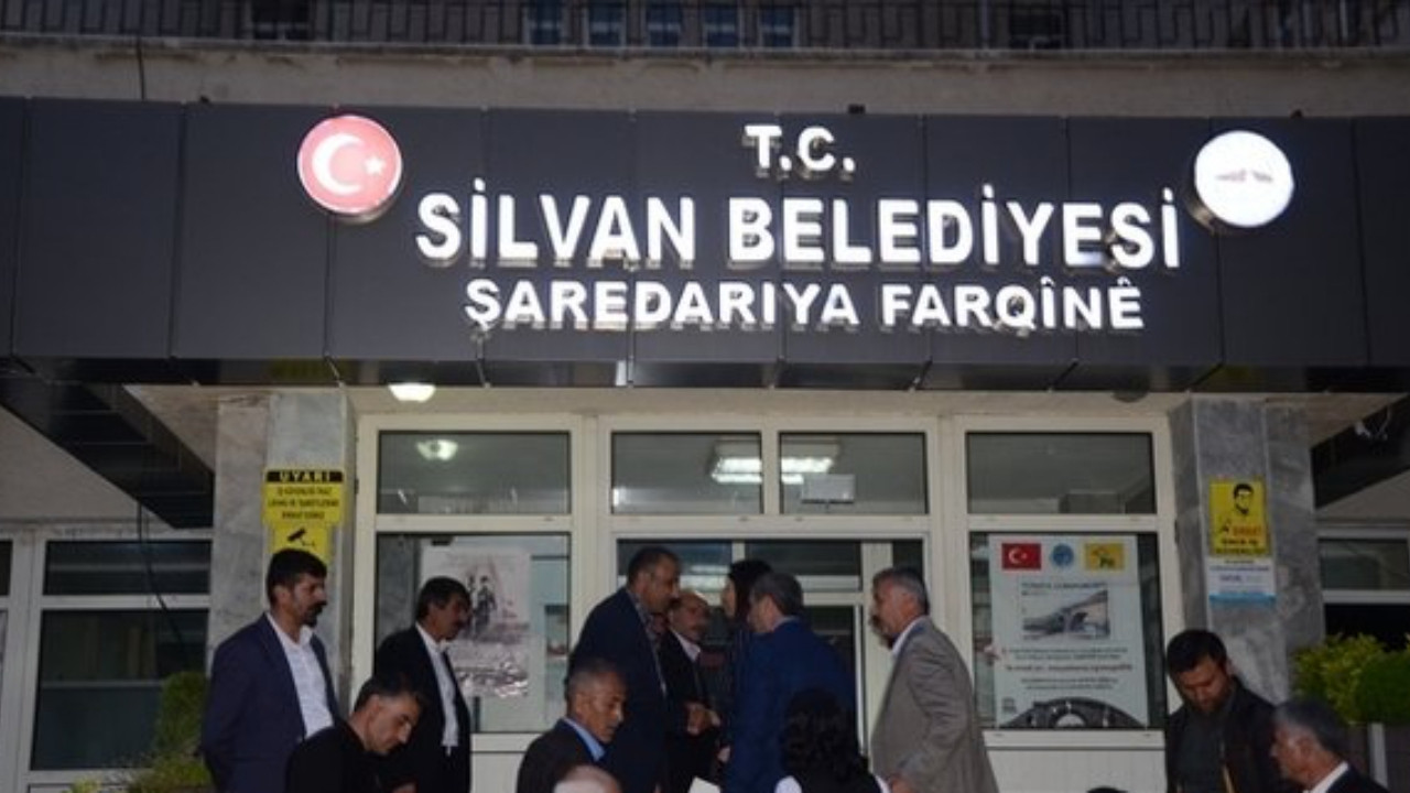 HDP'li Silvan Belediyesi 5 mühendisin işine son verdi