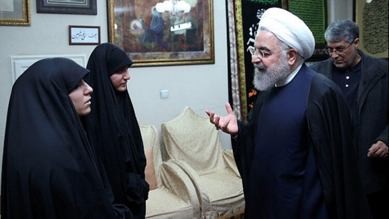 Süleymani'nin kızı Ruhani'den 'intikam' istedi!