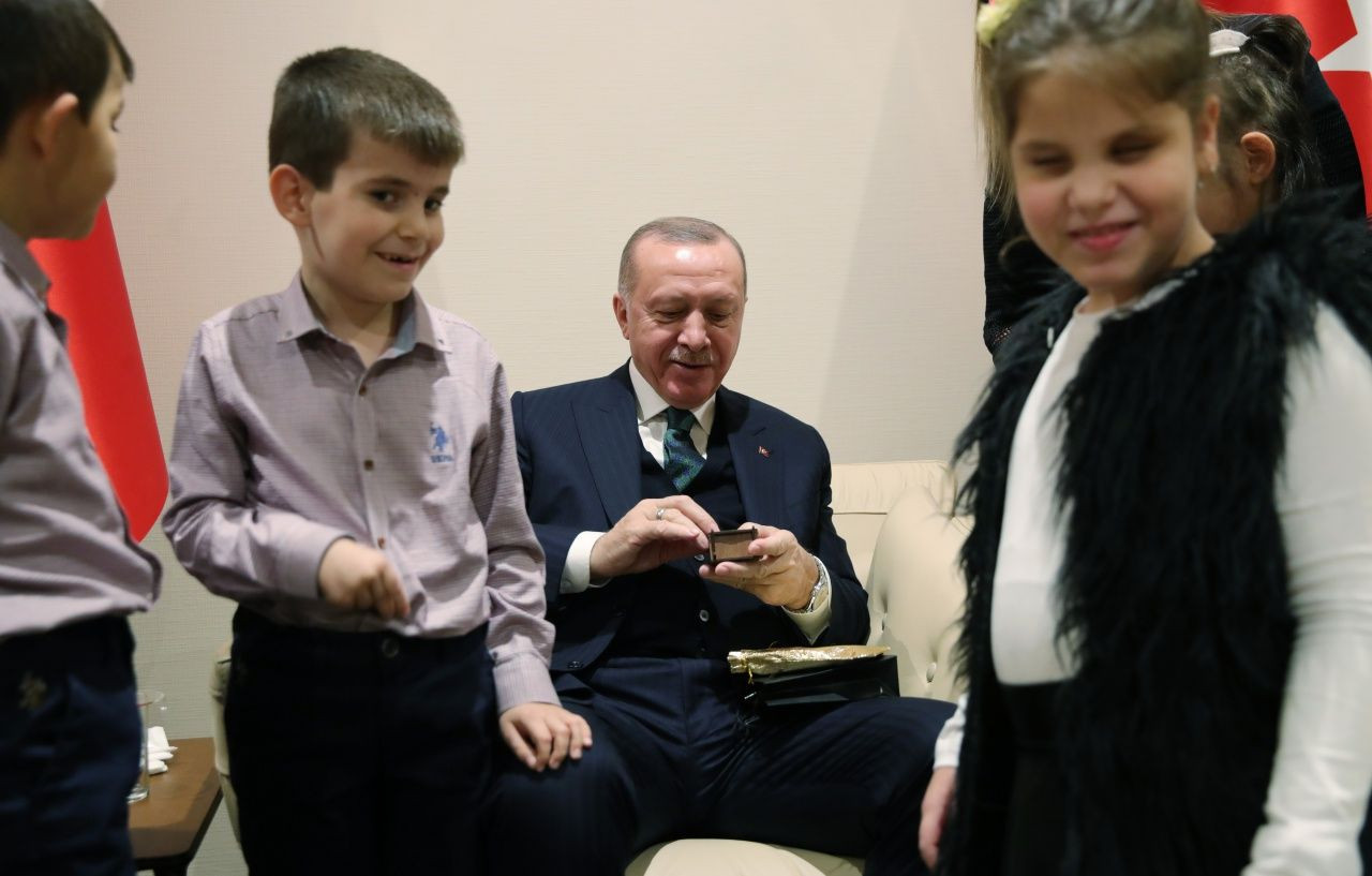 Özel ziyarette, özel hediye!  Erdoğan'a bir de mektup yazdılar... - Sayfa 3