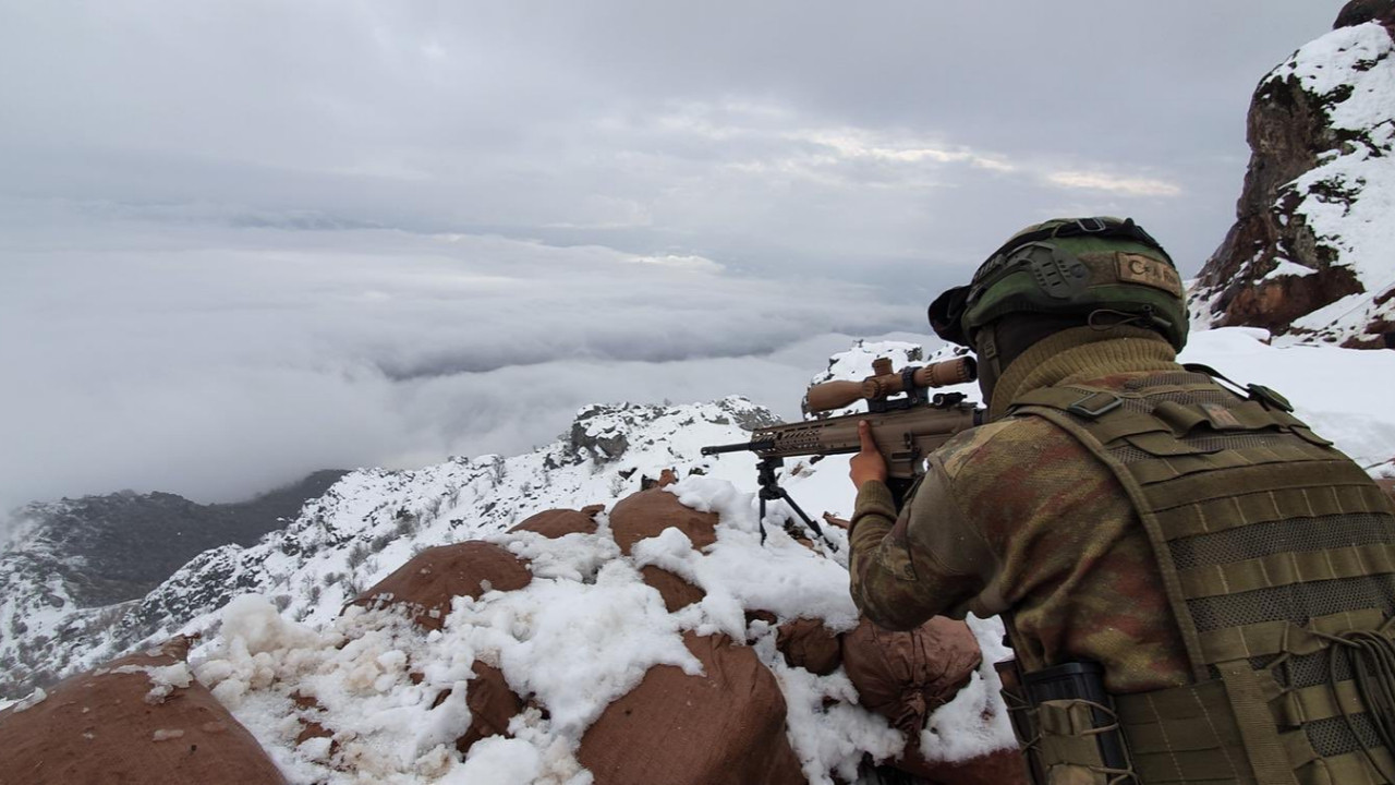 PKK'ya bir darbe daha! 11 terörist öldürüldü