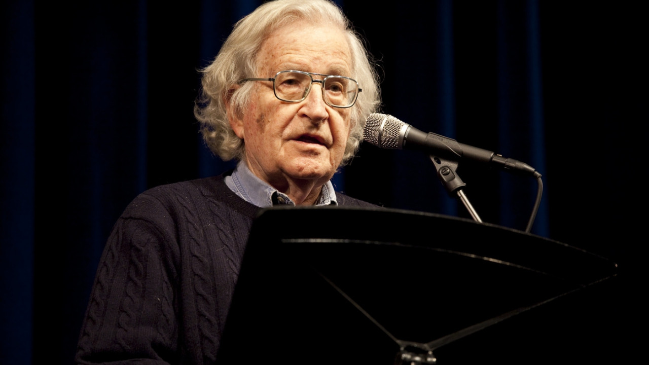 Chomsky: Koronavirüs gelmekte olan felaketin küçük bir kesiti