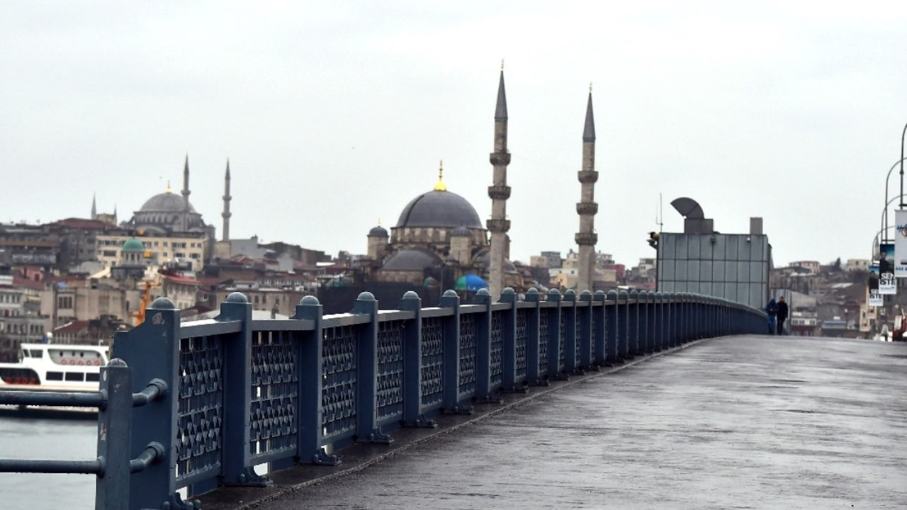 İstanbul'un sokak ve caddelerini hiç böyle görmediniz! İşte tarihi günlerin sessizliği...
