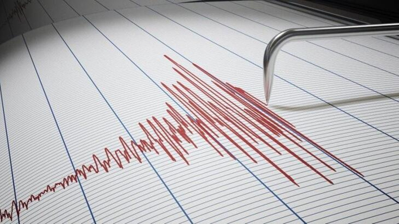 Deprem mi oldu? Elazığ'da deprem mi oldu? Kaç büyüklüğünde?