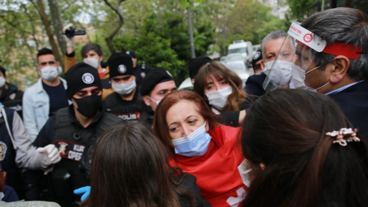 Son dakika... 1 Mayıs'ta Taksim ve Kadıköy'de yürüyüş yapmak isteyen gruplara gözaltı!