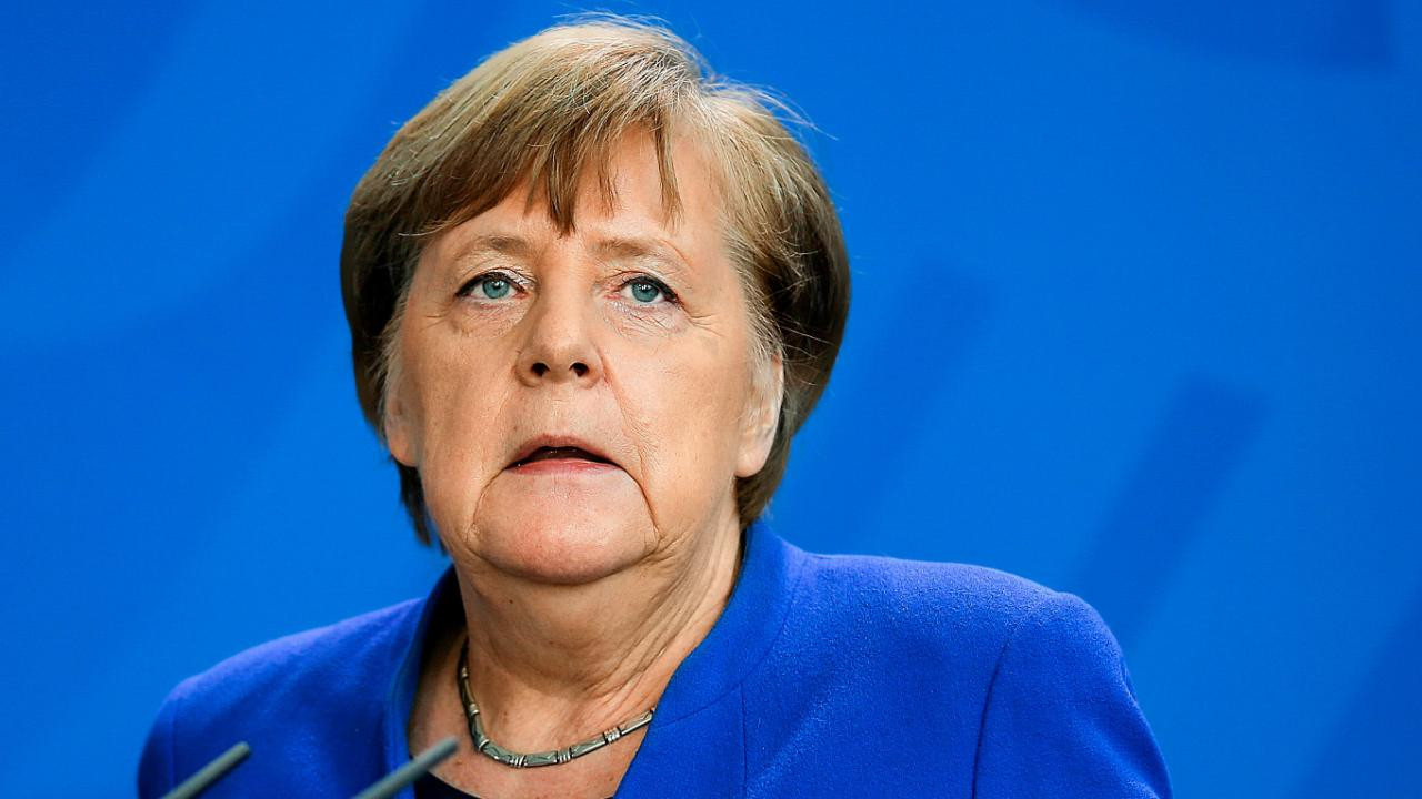 Merkel'e Rus hacker şoku! Yeni ortaya çıktı...