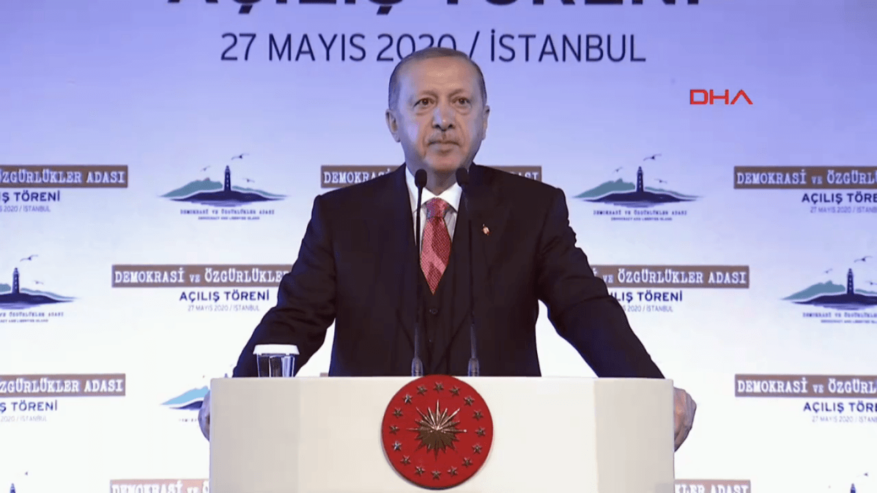Cumhurbaşkanı Erdoğan: Ordumuzun içine darbe virüsünü de sokanları bu millet asla affetmeyecektir