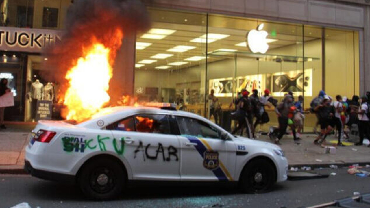 Apple yağmalanan telefonlara uyarı mesajı gönderdi