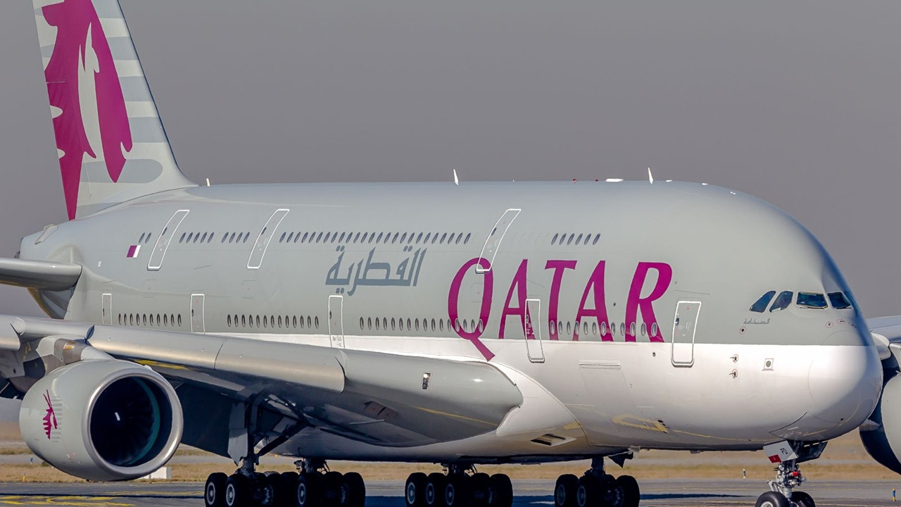 Katar Hava Yolları A380'lerin uçuşunu durdurdu