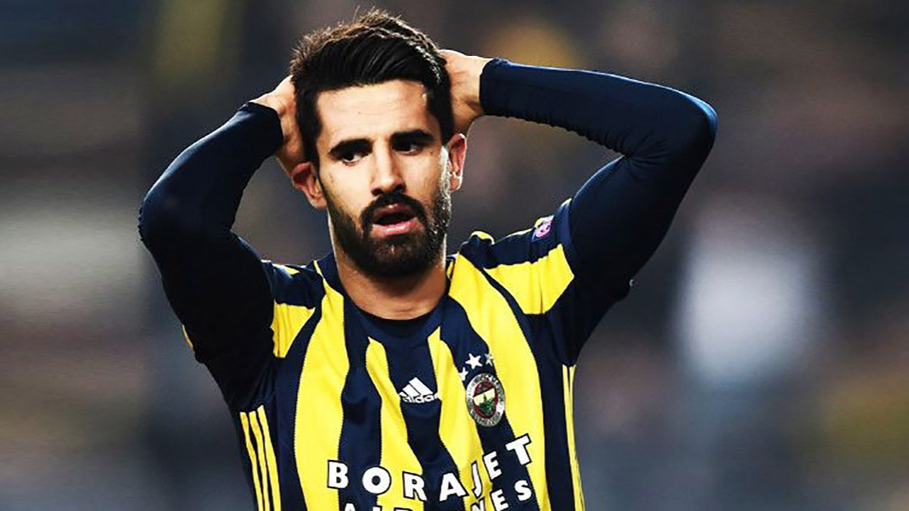 Fenerbahçe'de Alper Potuk'la yollar ayrıldı