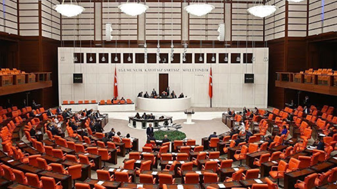Meclis'te ziyaretçi yasağı uzatıldı