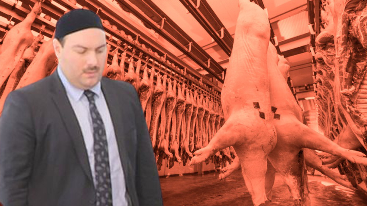 Domuz etinden sucuk yapıp Müslümanlara yedirdiler!