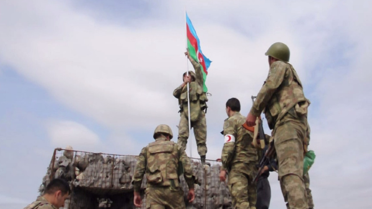 Azerbaycan'dan Ermenistan'a cephede dev darbe