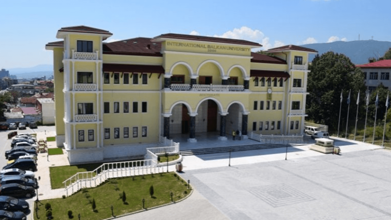 YÖK'ten Uluslararası Balkan Üniversitesi'nin 'uzaktan eğitim' açıklamasına tepki
