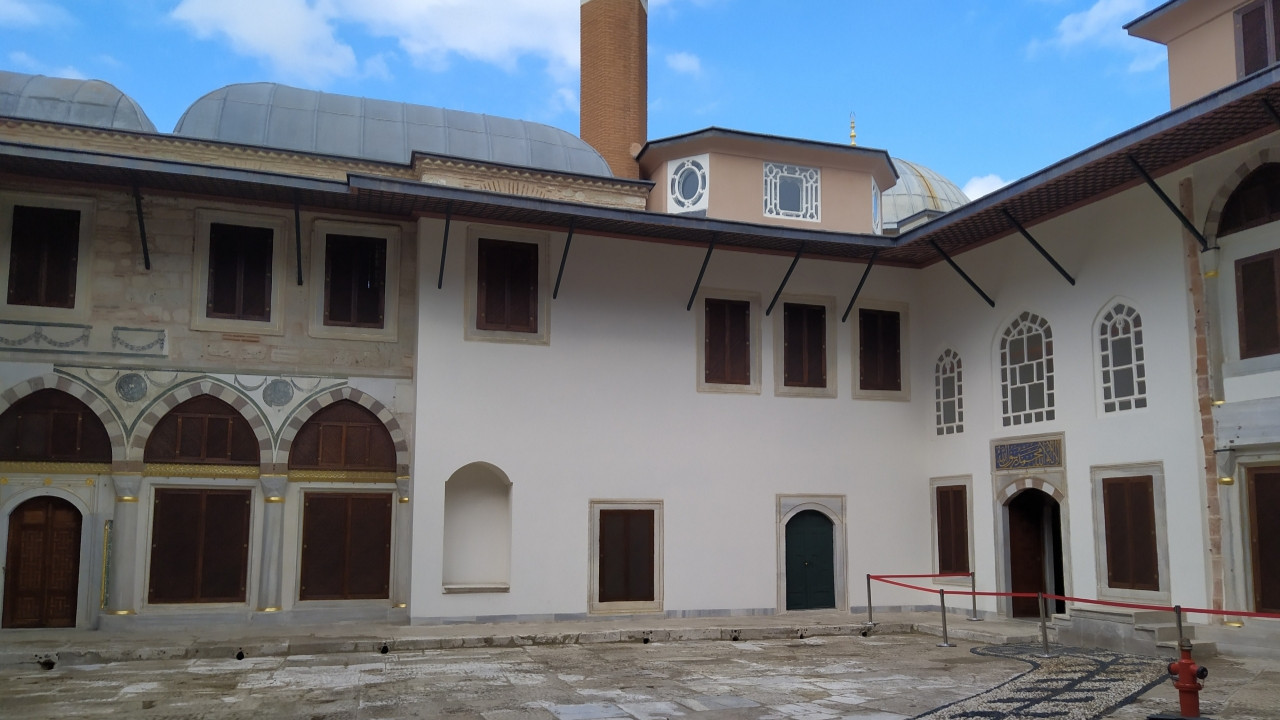 Topkapı Sarayı'nda restore edilen Harem ziyarete açıldı