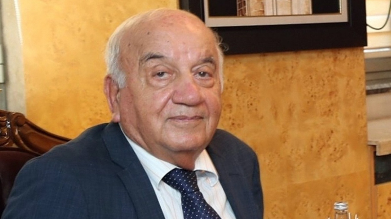 Eski Bakan Ahmet Samsunlu vefat etti