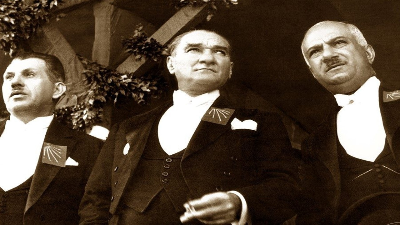 Atatürk'ün gözü neden şaşı? Atatürk'ün sol gözündeki sır ne?