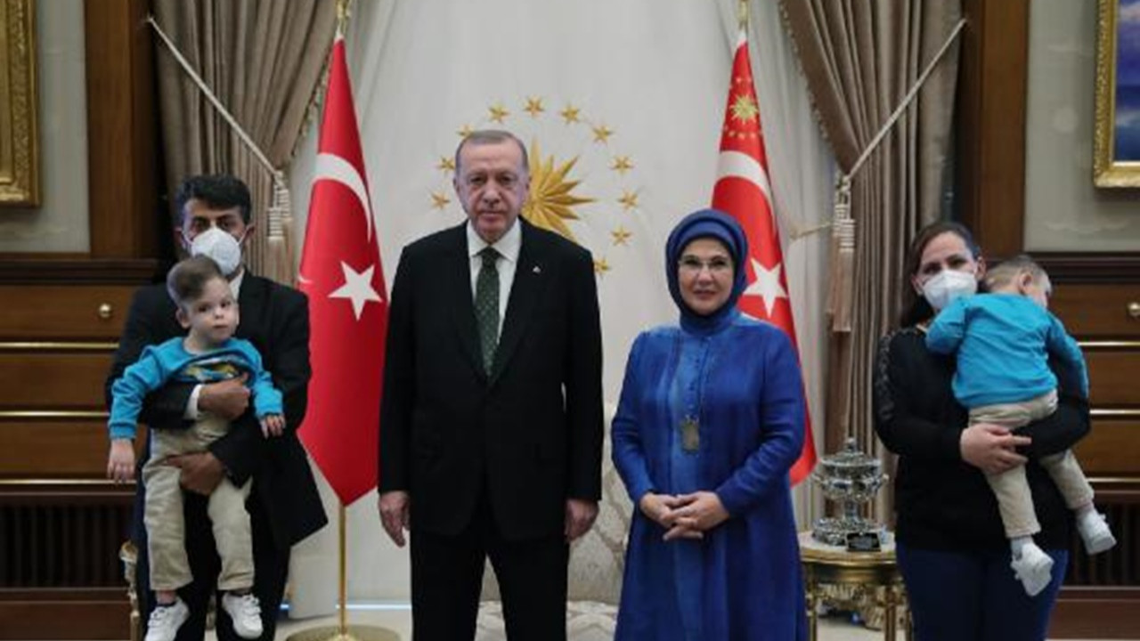 Cumhurbaşkanı Erdoğan, siyam ikizlerini kabul etti