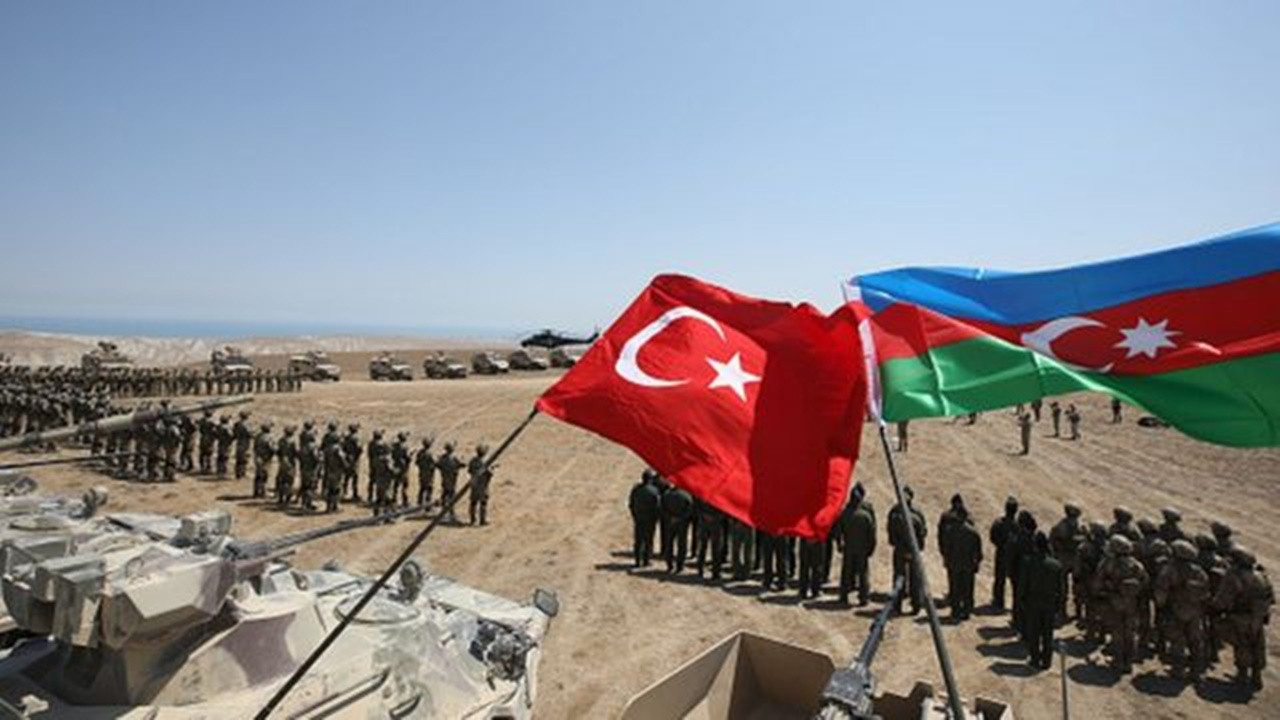 Azerbaycan'da "Zafer Günü" değişti