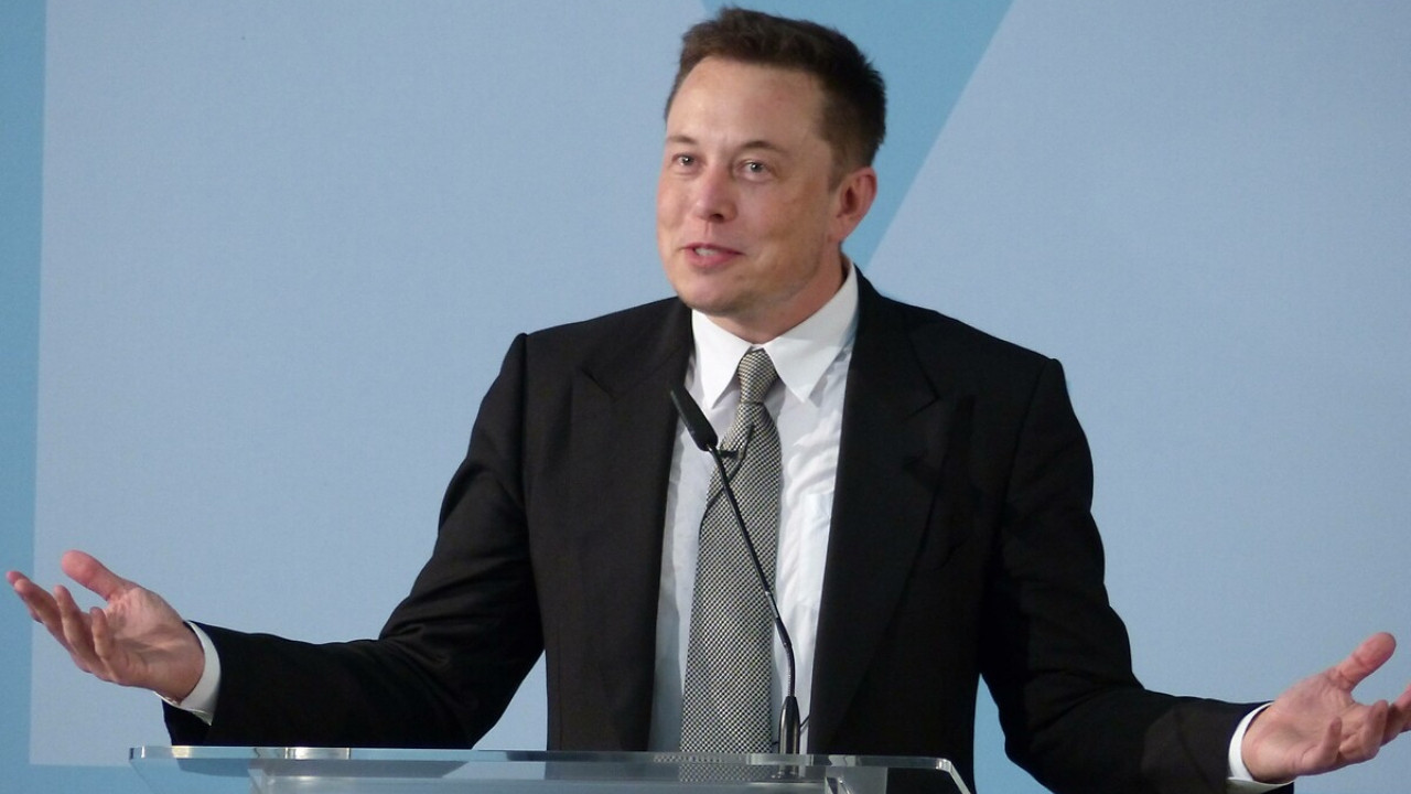 Elon Musk, Twitter'ı terk etti
