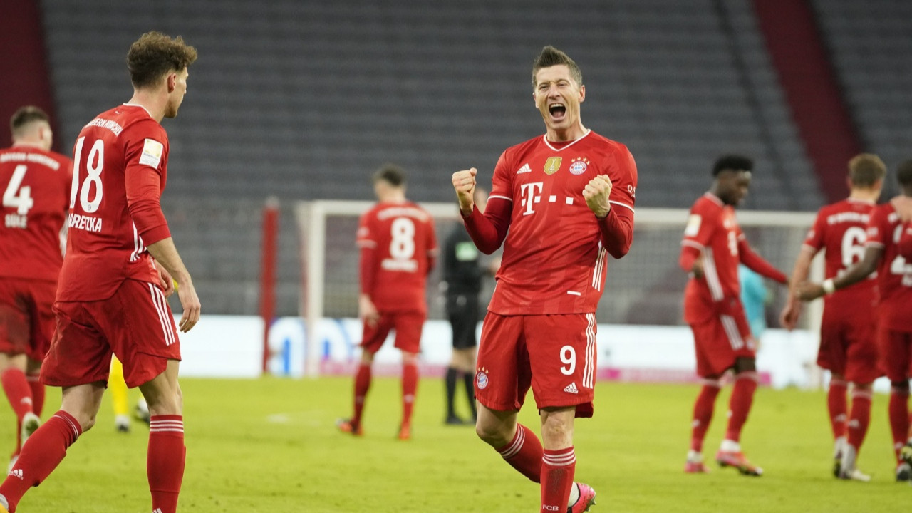 Bayern Münih derbide Borussia Dortmund'u perişan etti