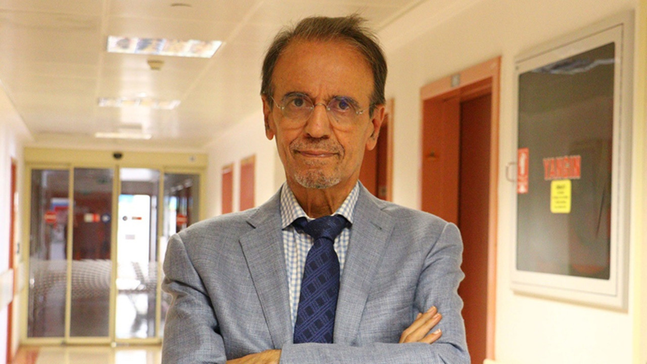 Prof. Dr. Mehmet Ceyhan'dan Soner Yalçın'a sert sözler