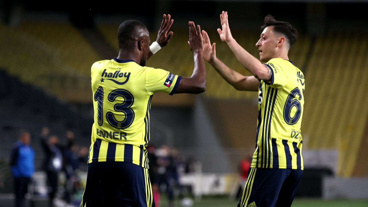 Fenerbahçe Kadıköy'de BB Erzurumspor'u 3-1'le geçti