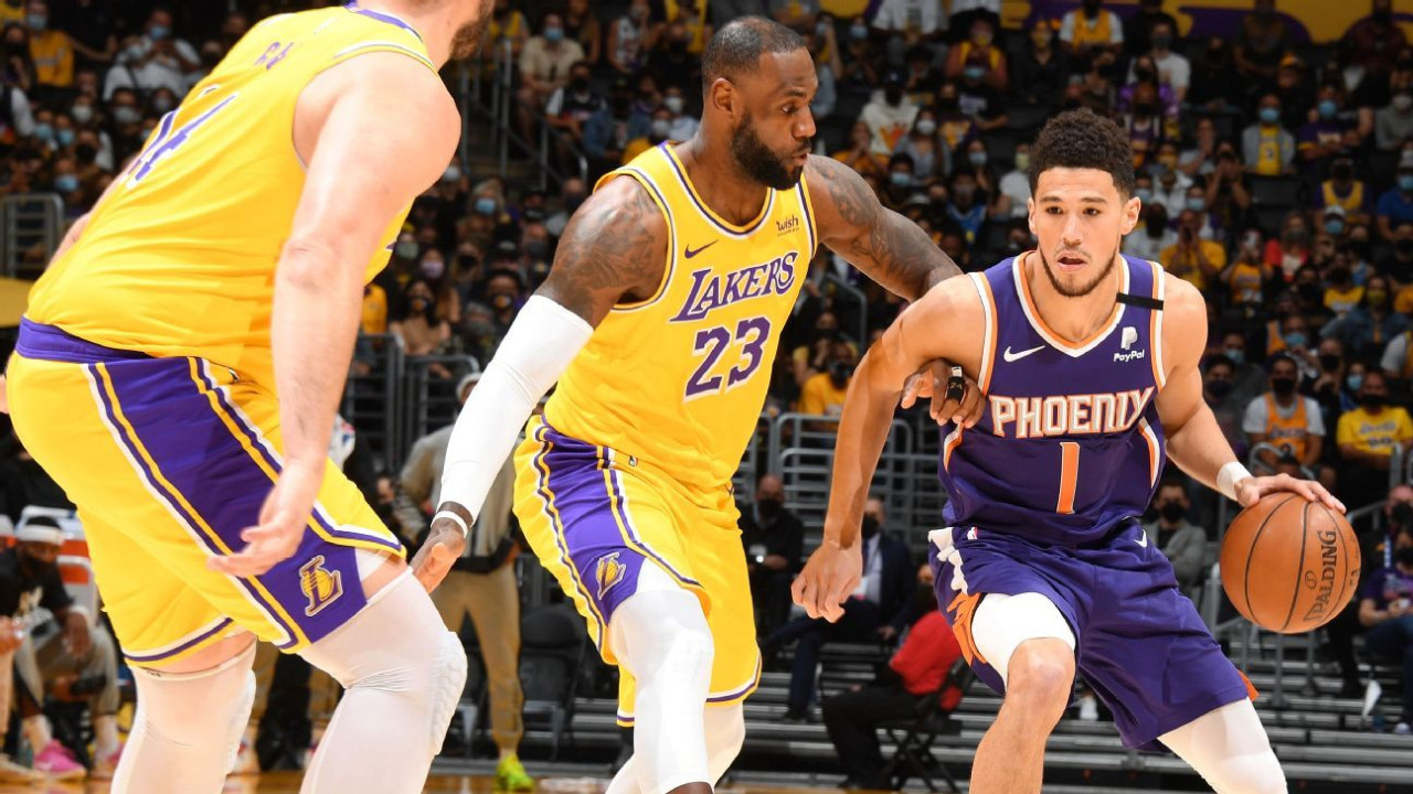 Son şampiyon Los Angeles Lakers, çeyrek final serisinde Phoenix Suns'a elendi