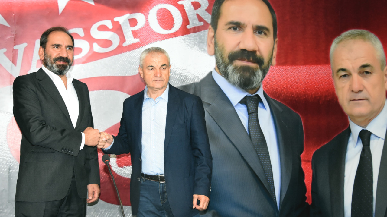 Sivasspor teknik direktör Rıza Çalımbay'ın sözleşmesini yeniledi