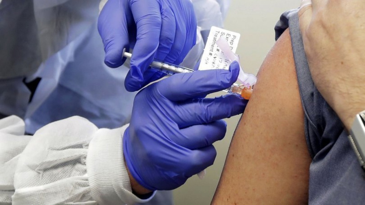 Koronavirüs aşısında korkutan açıklama: Ölümcül yan etkisi ortaya çıktı!