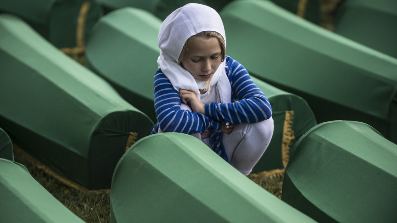 Srebrenitsa soykırımının üzerinden 26 yıl geçti
