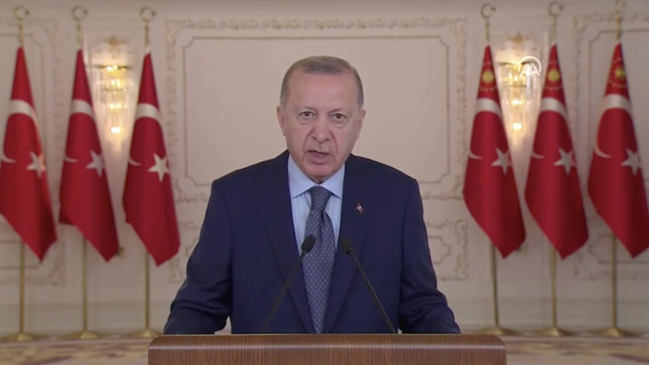 Cumhurbaşkanı Erdoğan'dan Srebrenitsa soykırımı mesajı: Unutmuyor, unutturmuyoruz!