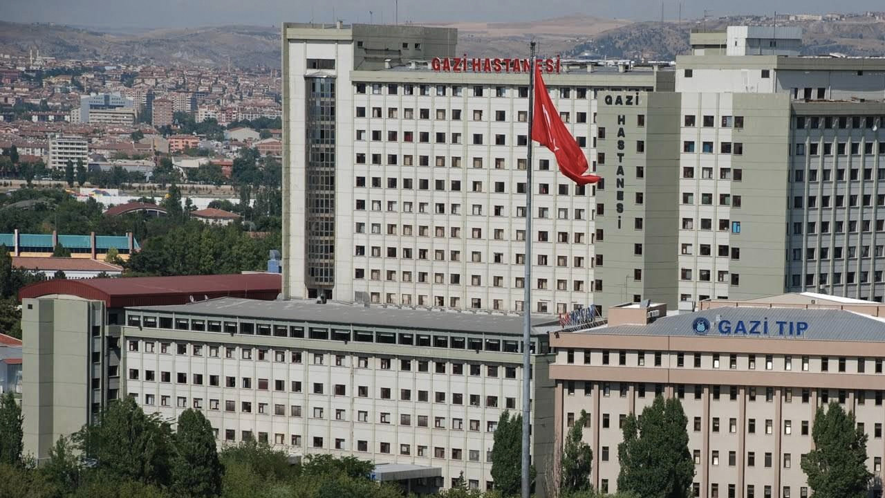 Gazi Üniversitesi Hastanesi Müdürü, hastane çalışanının saldırısına uğradı