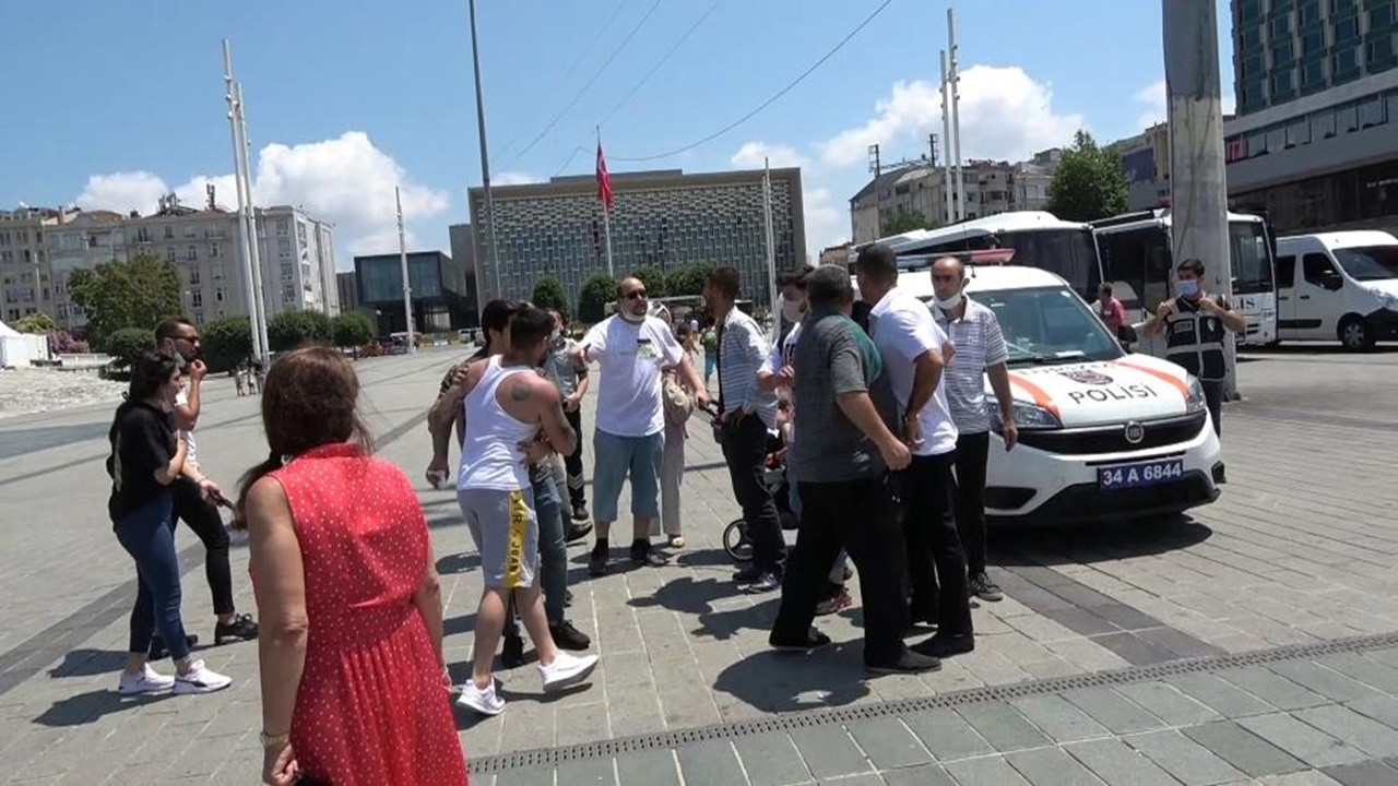 Taksim Meydanı’nda asansör kavgası! Birbirlerine girdiler...