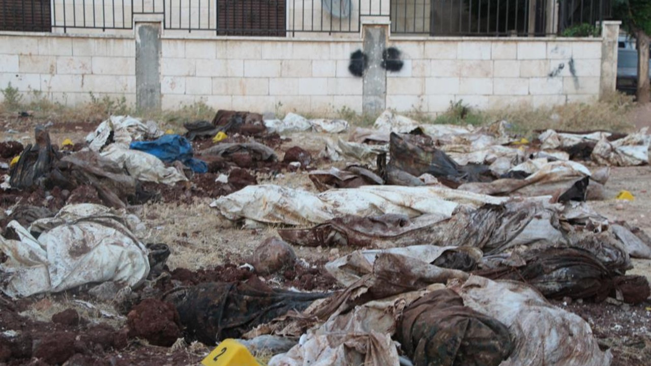 Afrin'de PKK vahşeti! 35 sivilin olduğu toplu mezar bulundu!
