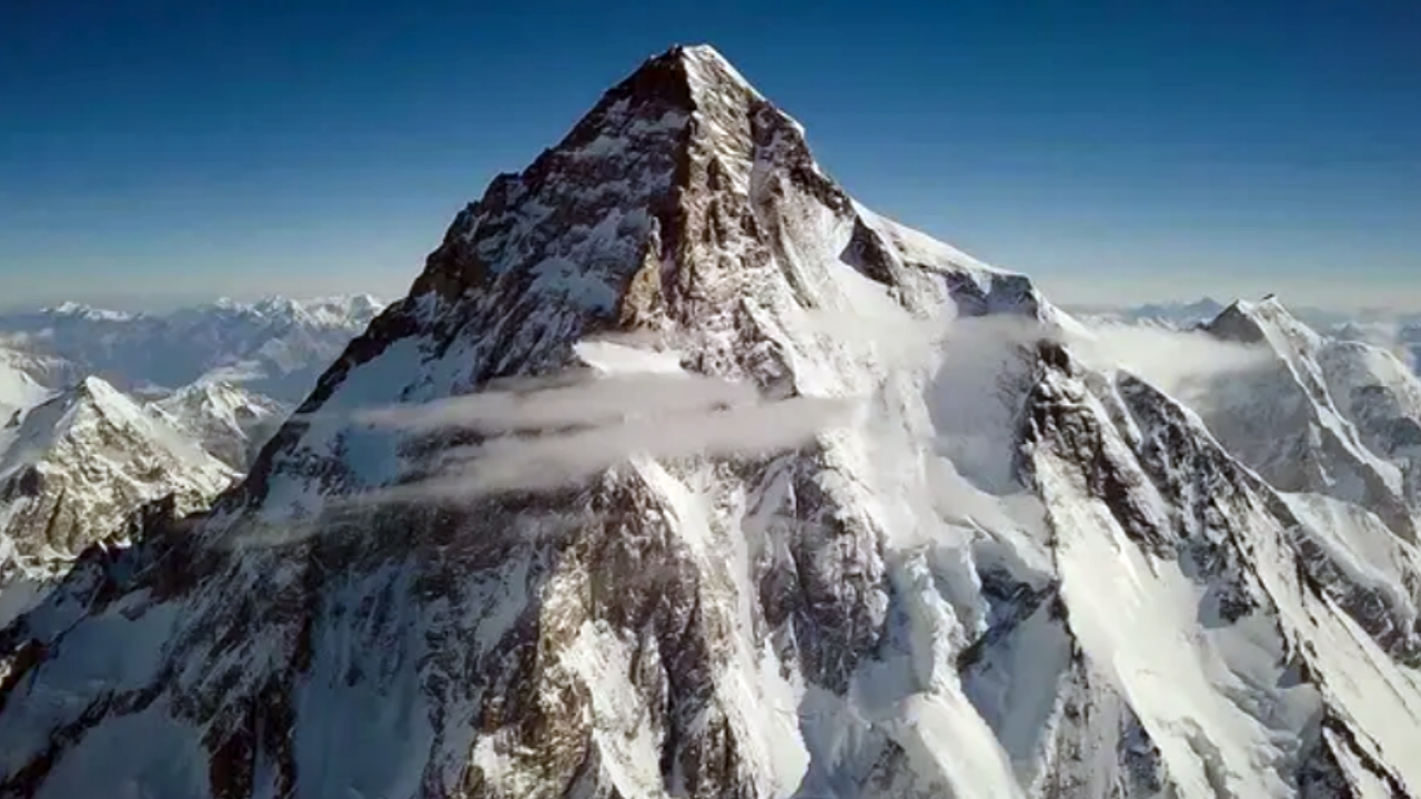 Bu olay film olacak: K2'deki 3 dağcıya 6 ay sonra ulaşılabildi!