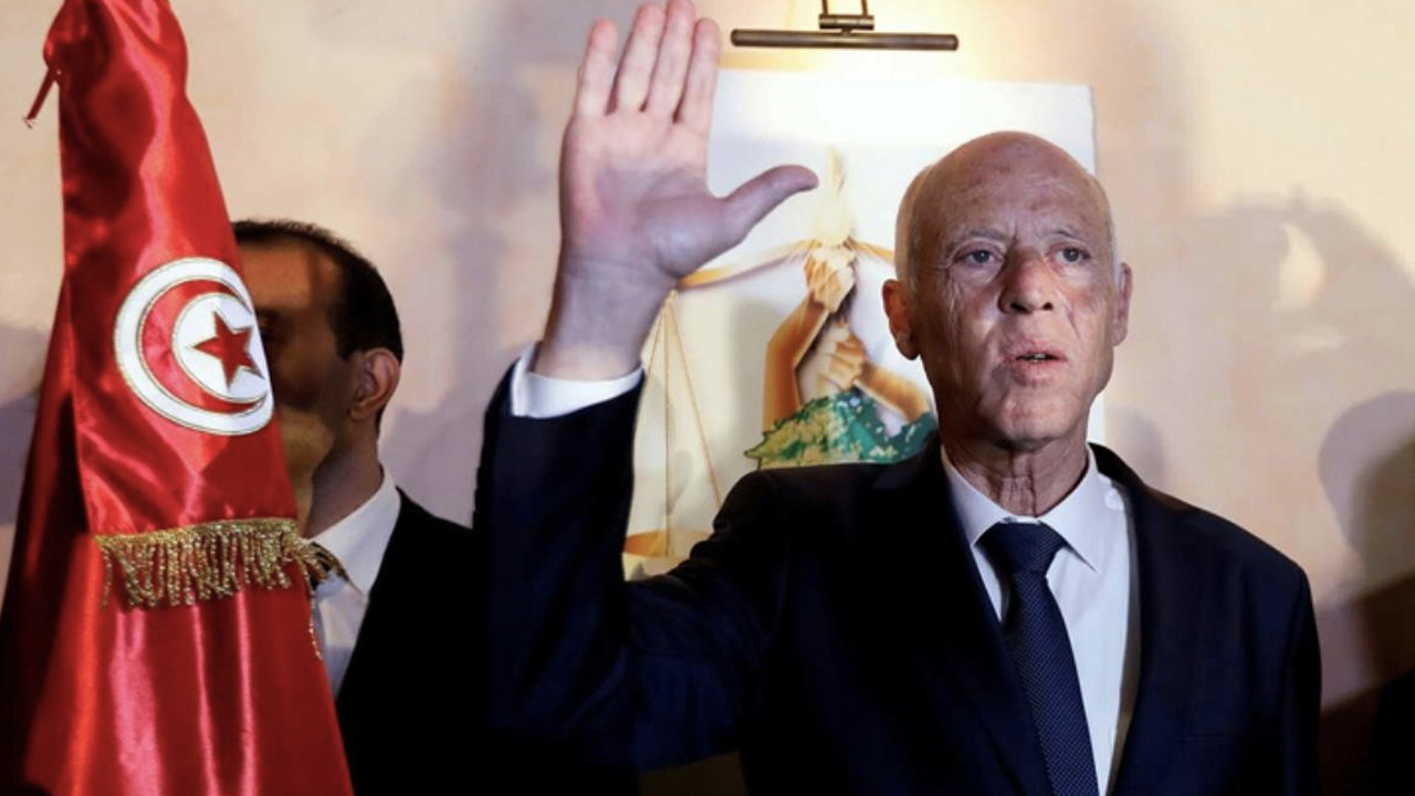 Tunus'ta siyasi darbe yapan Cumhurbaşkanı'ndan şimdi de yargı üzerinden hamle